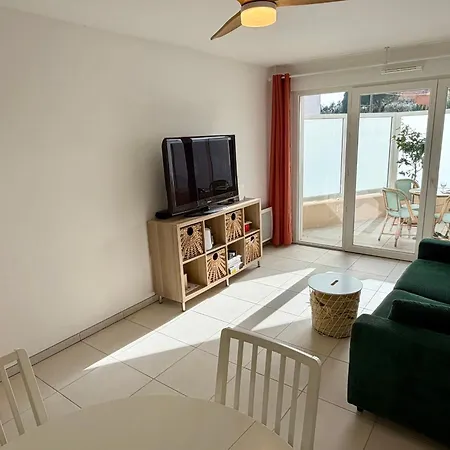 New With Terrace And Private Parking And Pool 아파트 르 라방두